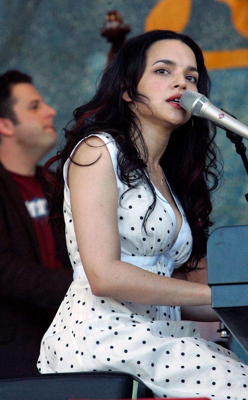 galleries/2012/12/12/ravi-shankar-s-legacy/ravi-09_gkbkkk