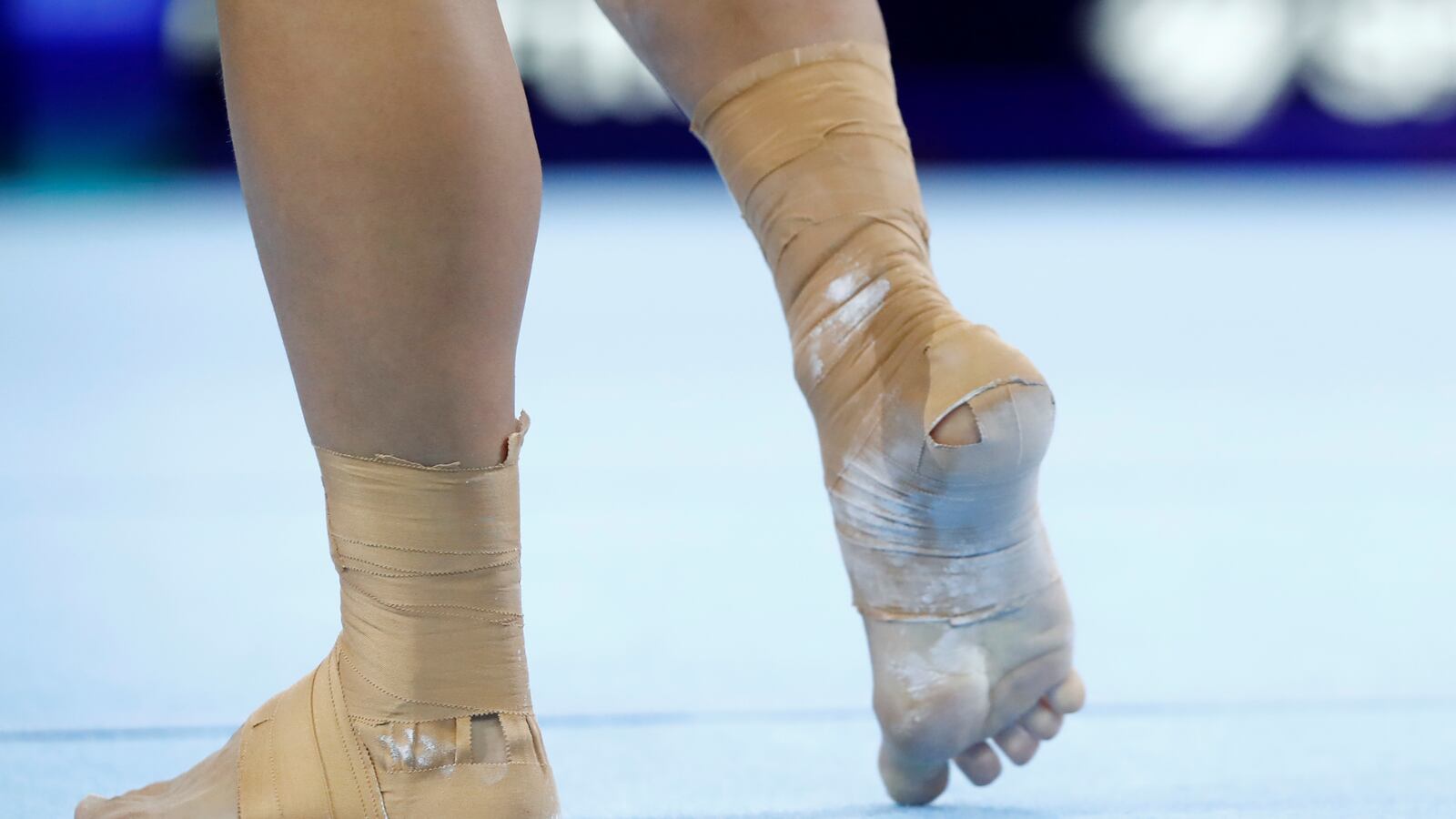 2019-10-13T134252Z_587765966_RC18C3FDF200_RTRMADP_3_GYMNASTICS-WORLD_pz9smc