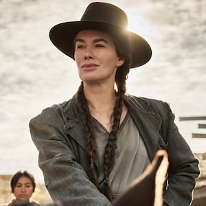 Lena Headey as Fiona Nolan in The Abandons.