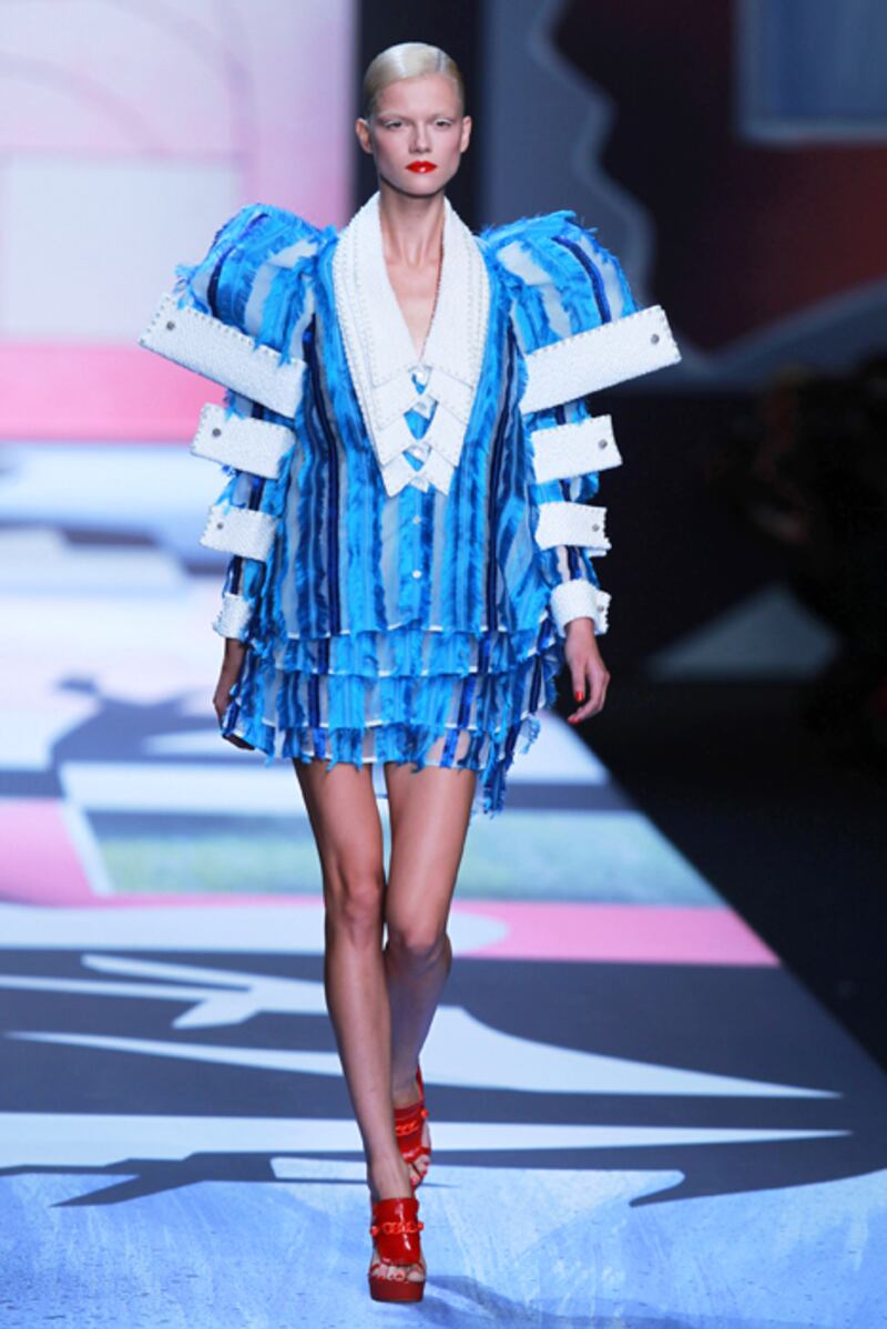 galleries/2010/10/06/paris-fashion-week-wrap/paris-fashion-week-106---viktor-rolf_w3tlbn