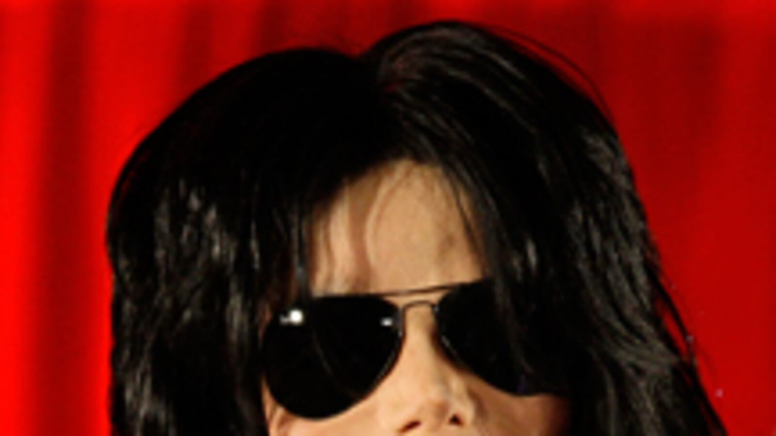 cheats/2009/03/14/jacko-to-unveil-new-dance-move/michael-jackson-2_jgdeb7