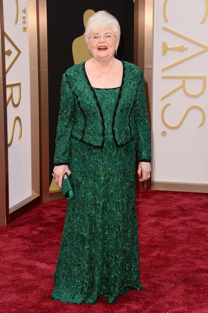 galleries/2014/03/02/best-of-the-2014-oscars-red-carpet-jennifer-lawrence-lupita-nyong-o-and-more-photos/oscars-redcarpet-squibb_hw4yey