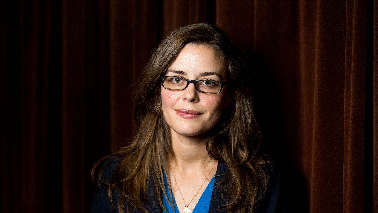 articles/2015/09/13/the-new-york-theater-spectacular-where-the-public-are-the-stars/150912-silverman-new-director-tease_skfj9e