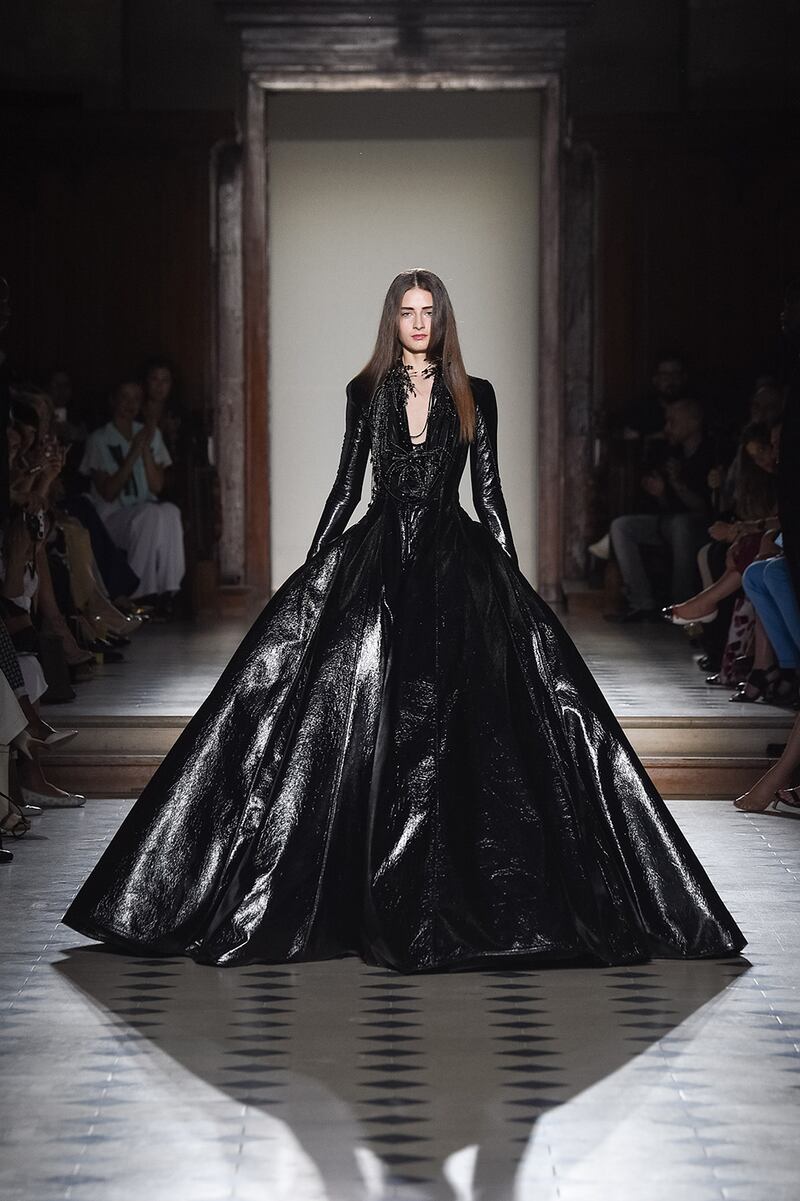 galleries/2015/07/10/the-craziest-looks-from-couture-week/150709-couture-03_tkg1ll