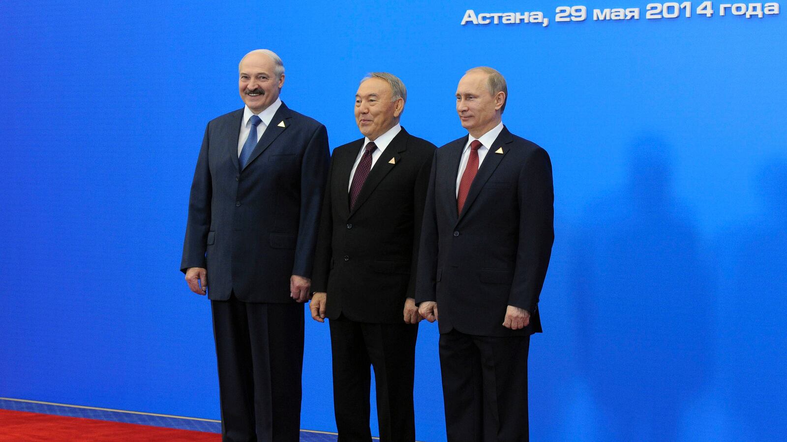 cheats/2014/05/29/putin-creates-eurasian-economic-union/140529-putin-pact-cheat_swkotu
