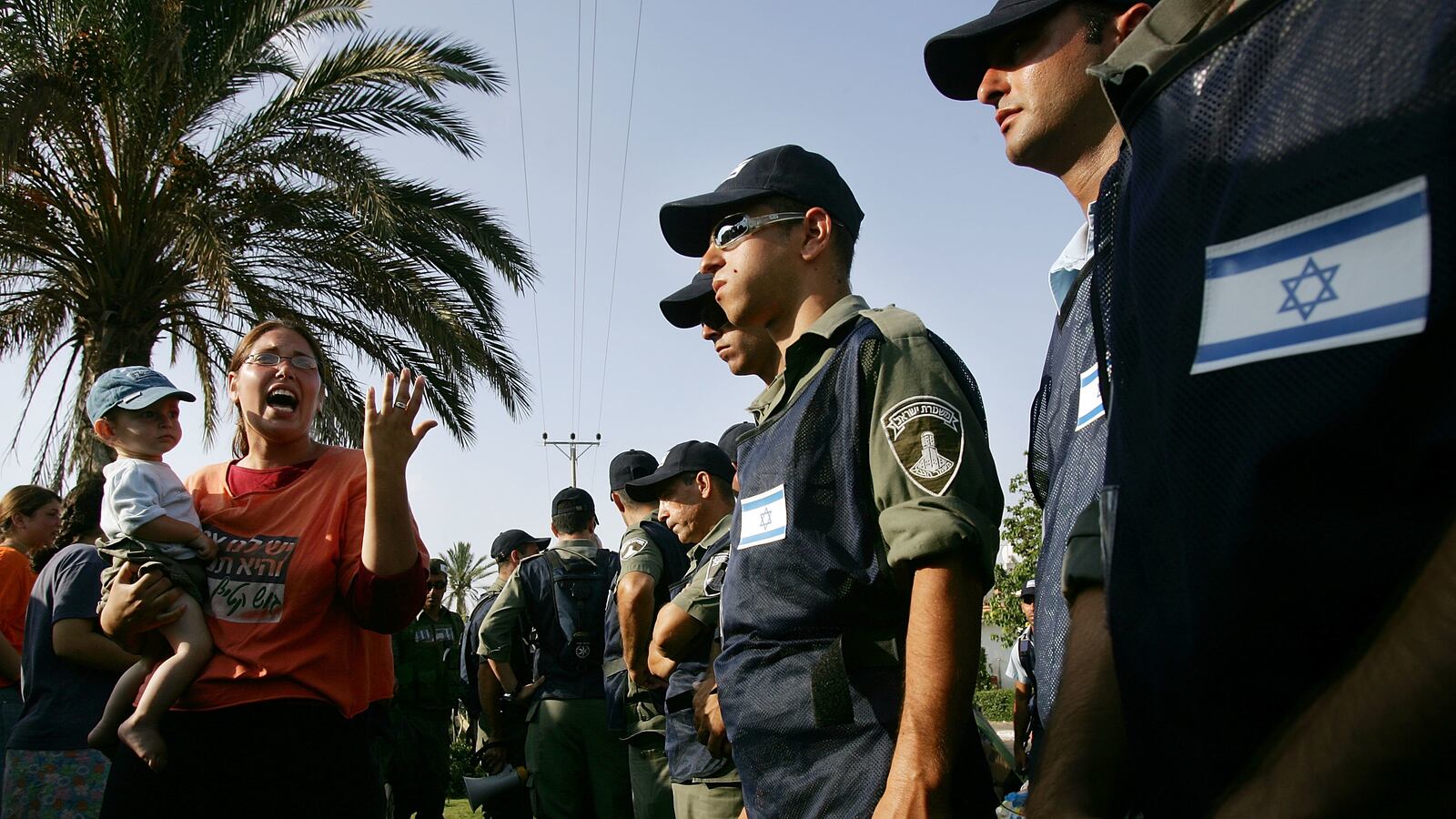 articles/2012/06/18/the-siren-call-of-israeli-unilateralism/gaza-withdrawl-openz_ztyjez