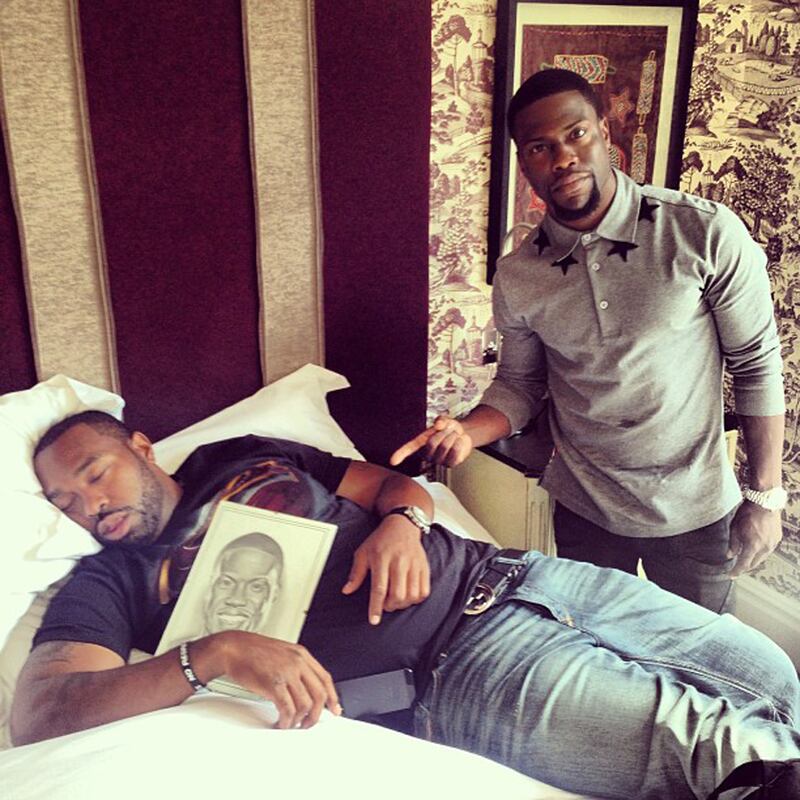 galleries/2013/09/01/miley-cyrus-justin-timberlake-more-celebrity-twitter-pictures-photos/130827-celeb-twits-10_x2stxp