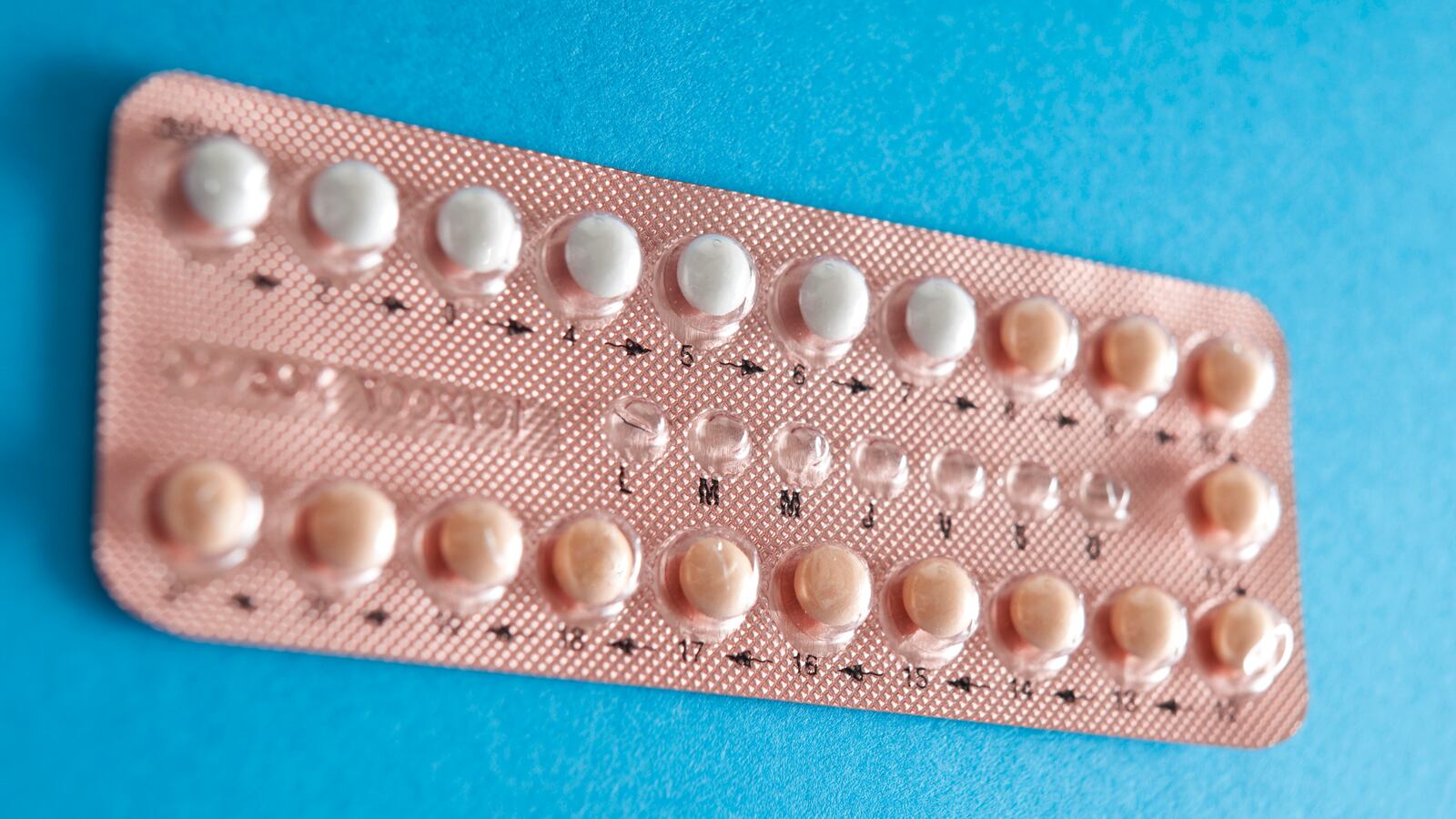 cheats/2012/11/21/ob-gyns-endorse-prescription-change/birth-control-over-the-counter-cheat_l4fqql