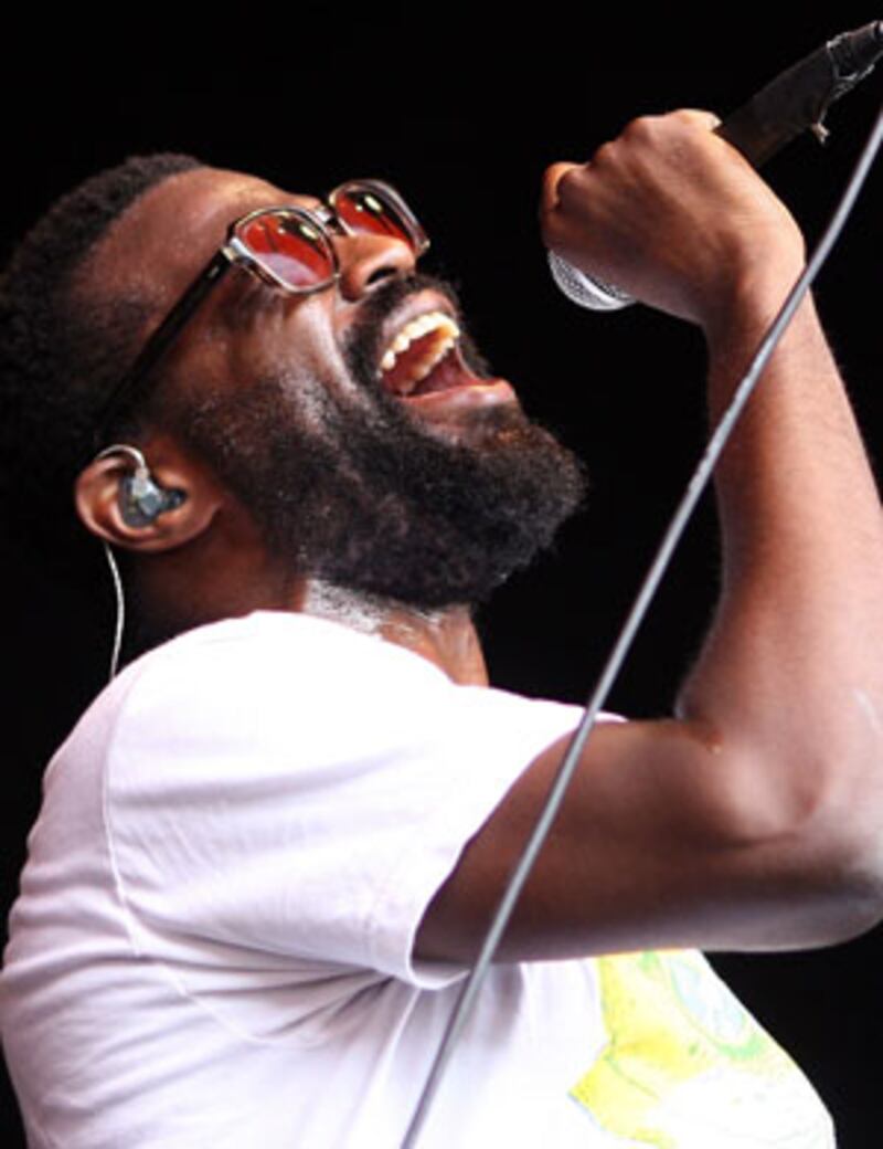 articles/2009/02/14/10-hot-valentines/klein-10-men---tunde-adebimpe_xjo2tq