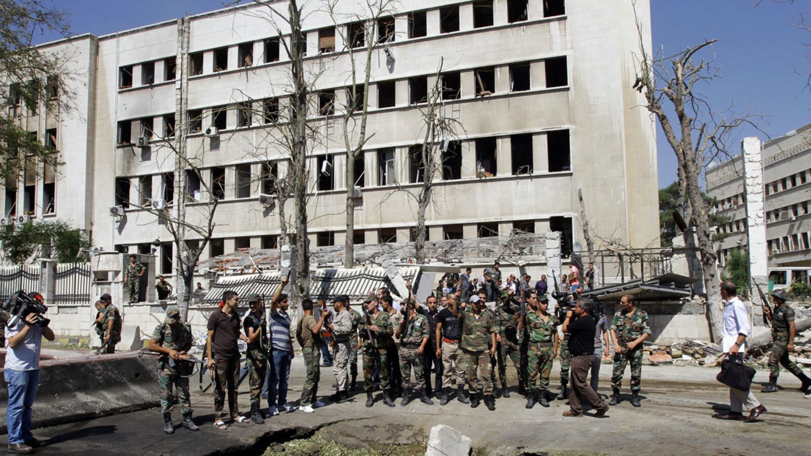 articles/2012/09/26/syrian-rebels-damascus-attack-a-preview-of-more-bombings-to-come/damascus-rebels-strike-headquarters-giglio-tease_veazla