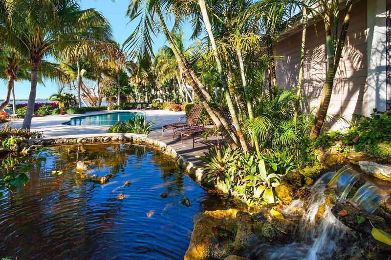 galleries/2014/09/27/omg-i-want-this-house-little-bokeelia-island-photos/140925-Bokeelia-8_vdfkch