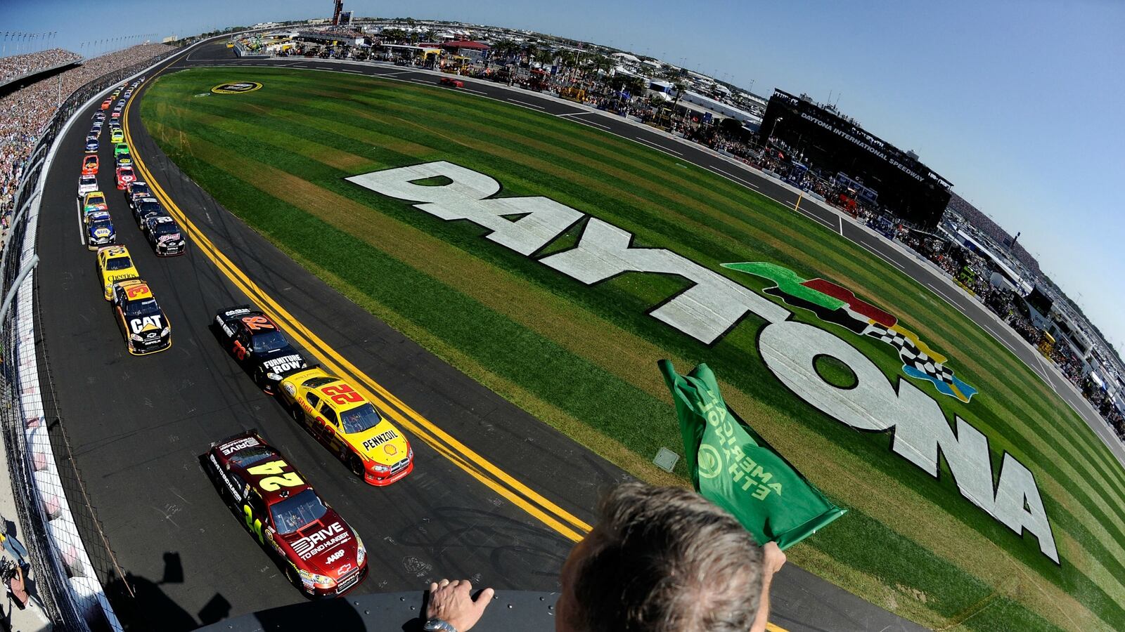 cheats/2015/02/21/driver-kurt-busch-suspended-indefinitely/150221-nascar-cheat_eyh5wg