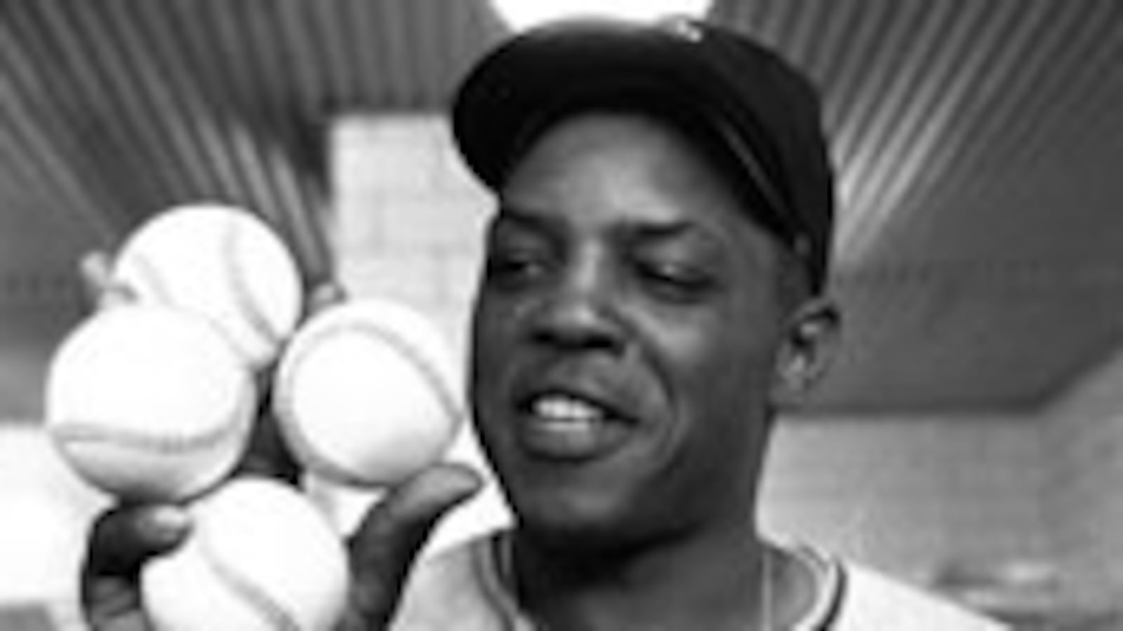 articles/2010/02/19/baseballs-greatest-player/berra-willie-mays_83097_fjmi0f