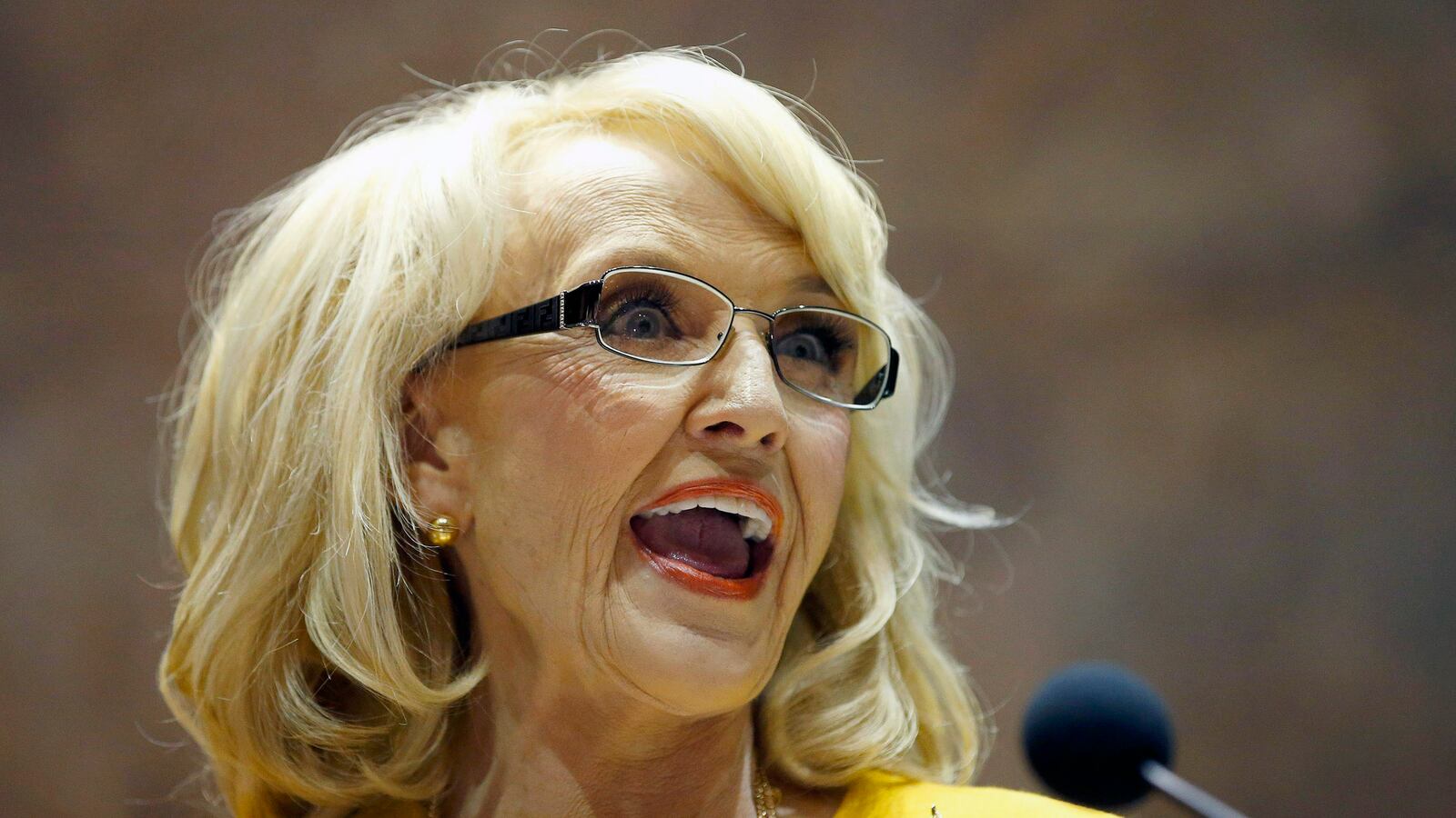 cheats/2014/02/25/brewer-plans-to-veto-anti-gay-bill/140225-jan-brewer-cheat_eykv0r