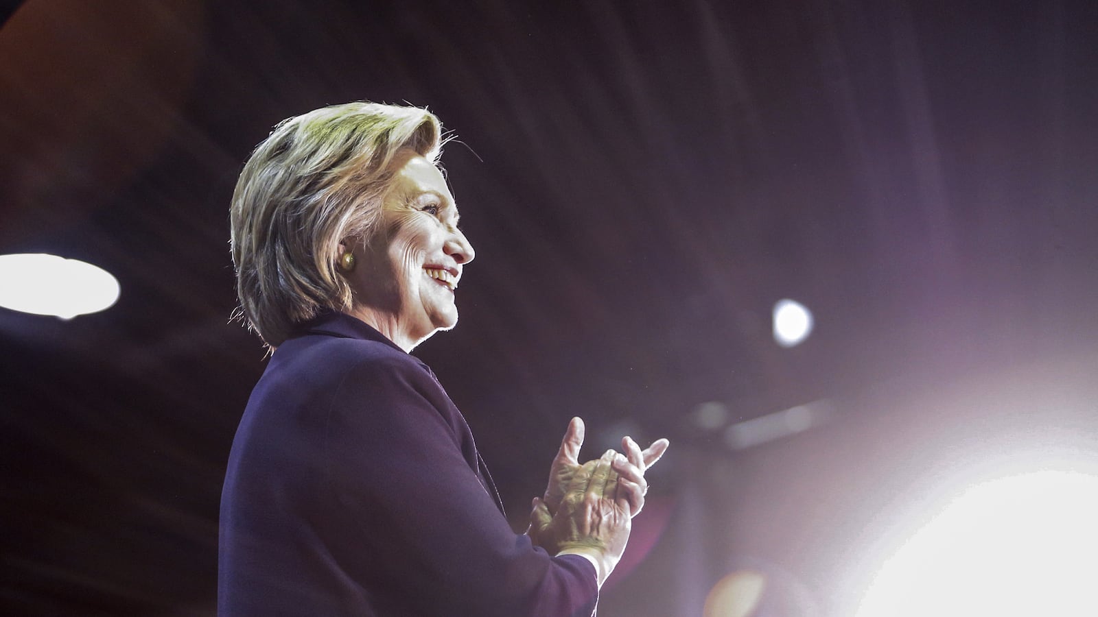 articles/2016/05/16/hillary-clinton-s-surefire-bet-for-increasing-black-turnout-a-constitutional-right-to-vote/160515-pitner-clinton-black-vote-tease_skhdib