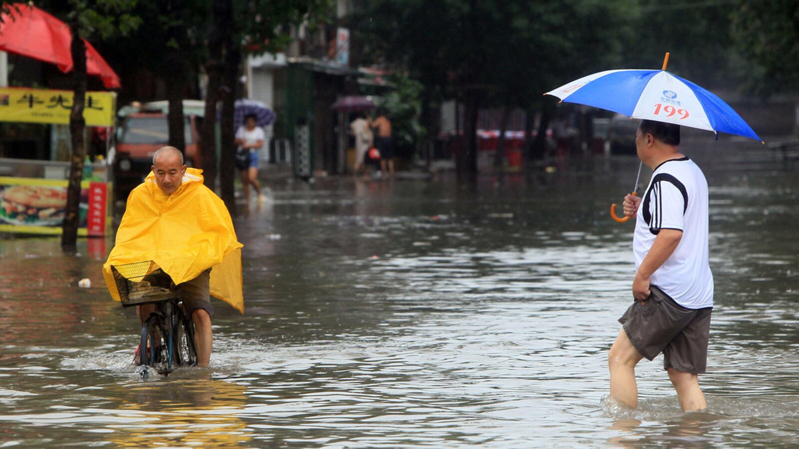 cheats/2012/07/29/climate-change-to-blame-for-weather/climate-change-to-blame-odd-weather-cheat_u4oywt