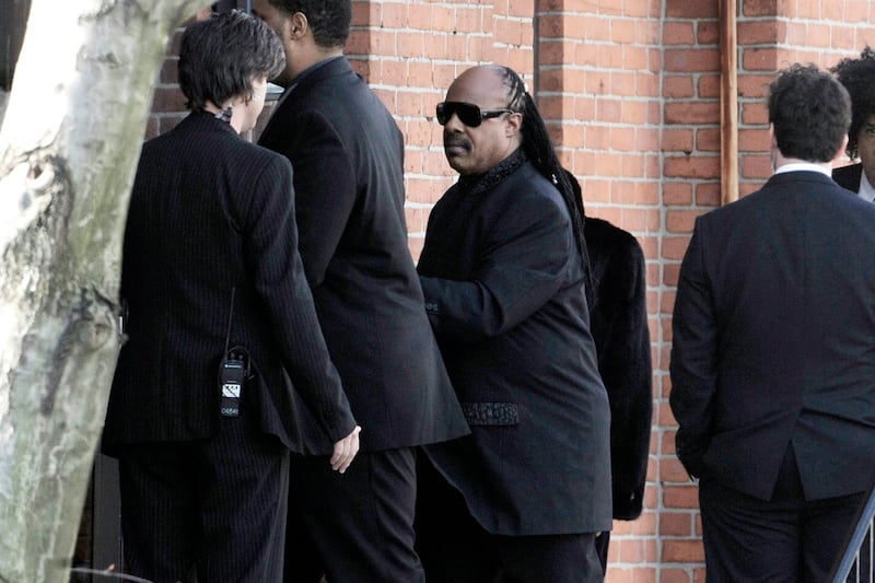 galleries/2012/02/18/whitney-houston-s-funeral-photos/whitney-houston-funeral-stevie-wonder_c5ny4p