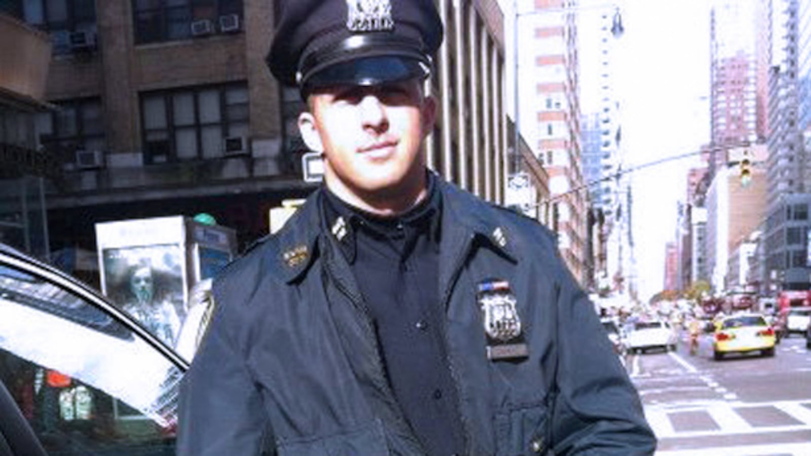 articles/2012/12/01/ny-cop-s-act-of-kindness-resonates-with-thousands/nypd-deprimo-daly-tease_yfh4er