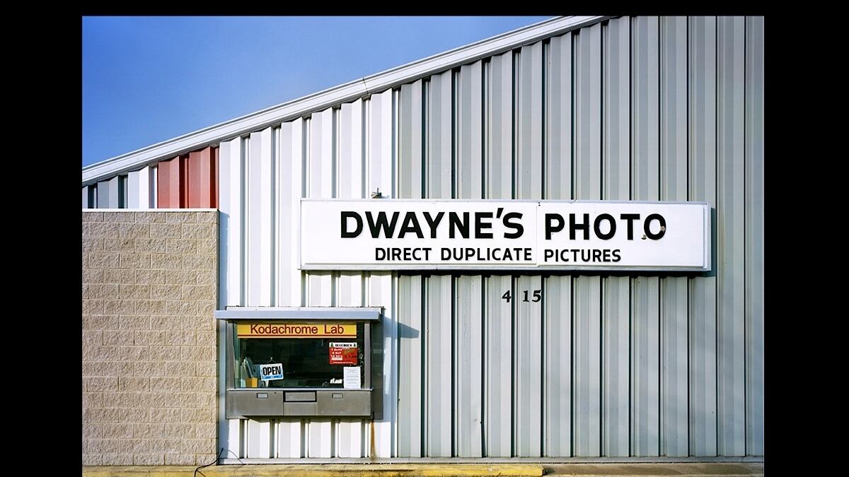 articles/2012/11/12/disappearnace-of-darkness-by-robert-burley-is-the-daily-pic-by-blake-gopnik/burley-daily-pic_pvdd3a