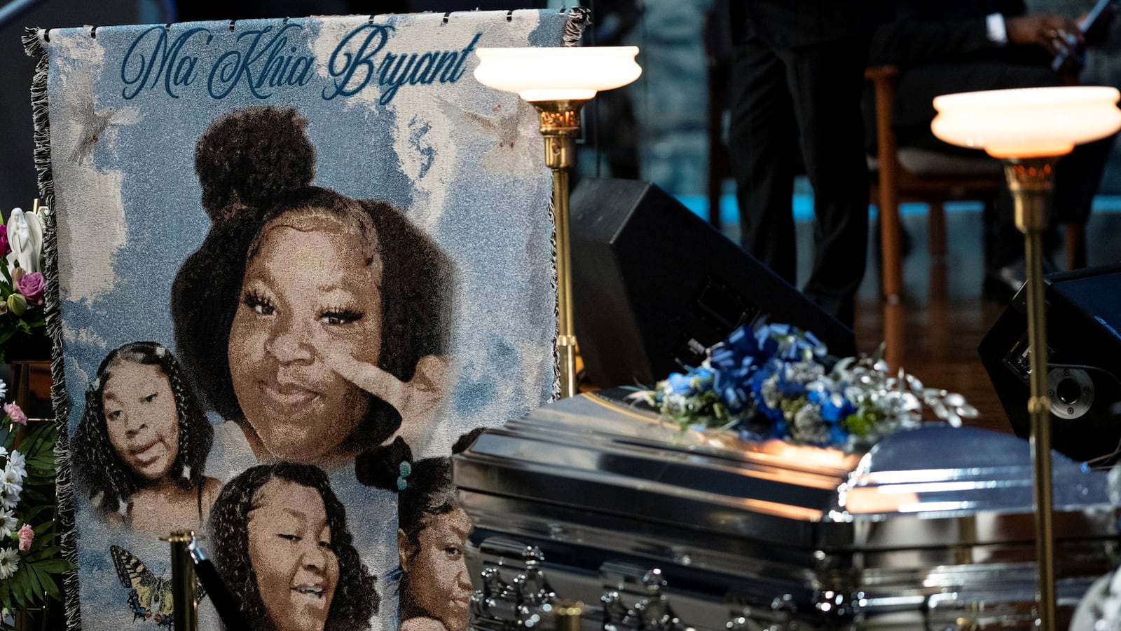 2021-04-30T174618Z_923074148_RC2H6N9CVKLI_RTRMADP_3_USA-SHOOTING-COLUMBUS_h7ggwd