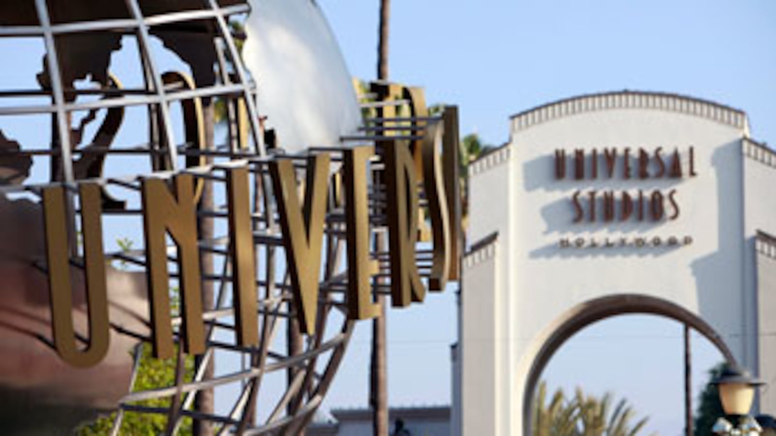 cheats/2011/04/22/man-dies-from-stun-gun-shock/universal-studios-stun-gun_hri3qf