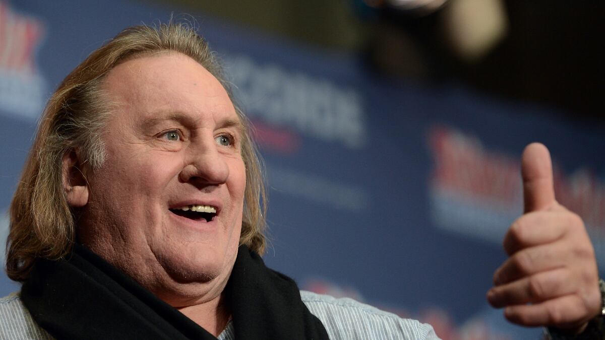 cheats/2013/01/03/depardieu-given-russian-citizenship/depardieu-russian-citizenship-cheat_rkmt2g