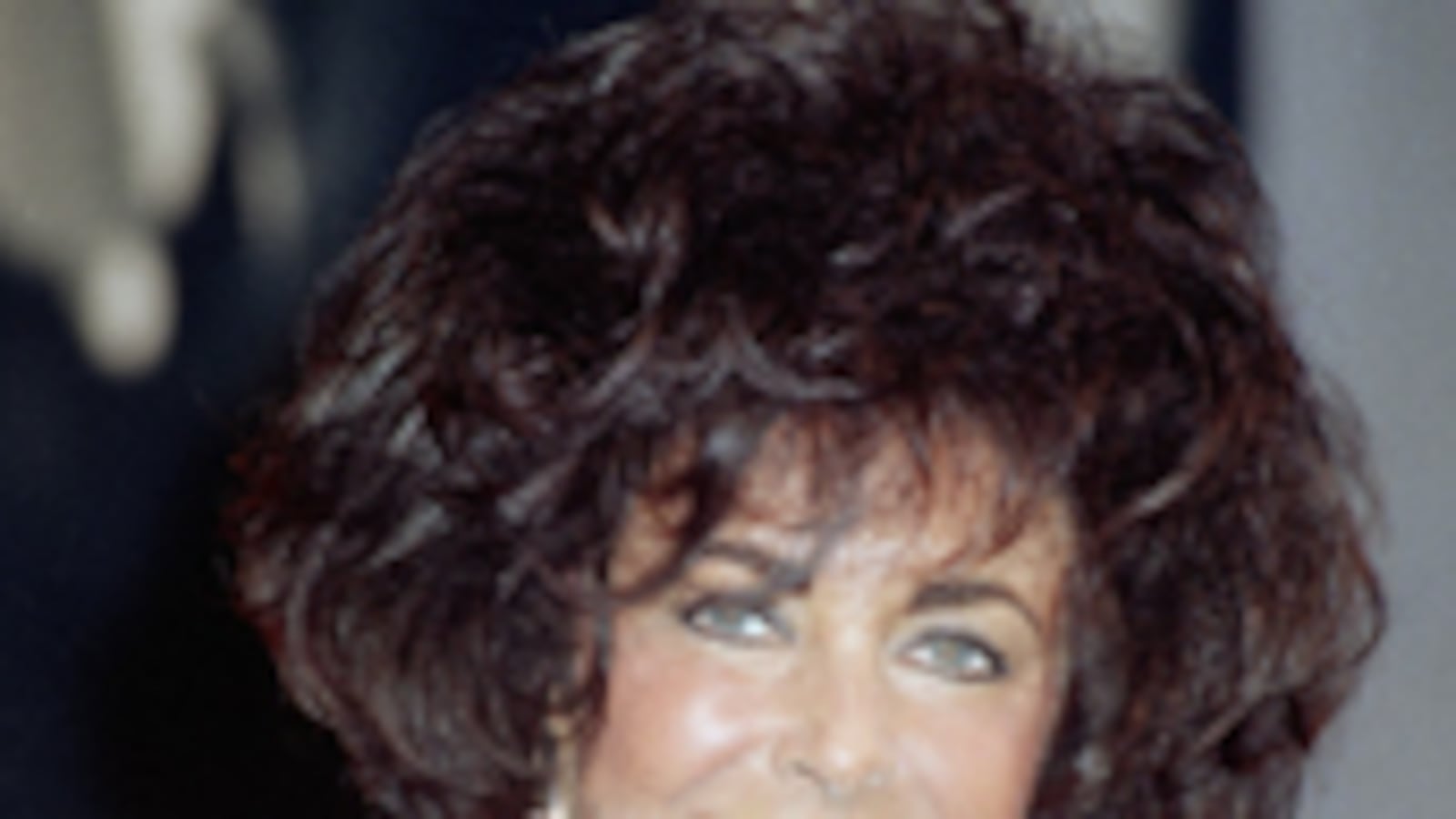 cheats/2011/03/26/liz-taylors-fragrances-a-windfall-for-estate/liz-taylor-perfume_jboa3o