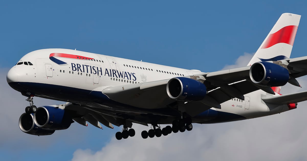 Flight Descends Into ‘Nightmare’ as Passengers Worship at 40,000 Feet