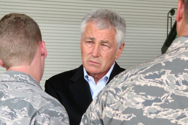 articles/2013/08/10/sequester-furloughs-force-government-workers-to-change-financial-and-career-plans/130809-defense-dep-green-tease_eqxhdm