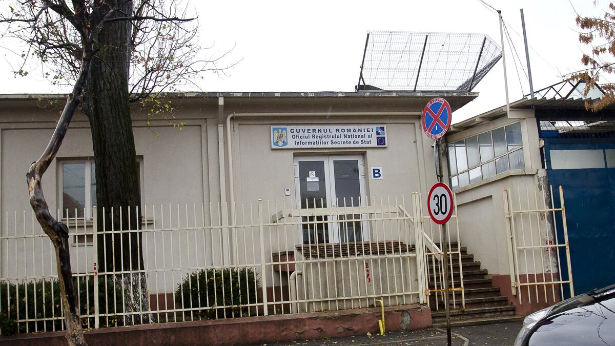 cheats/2011/12/08/inside-the-cia-s-romania-prison/romania-cia-prisons-cheat_c7uerl
