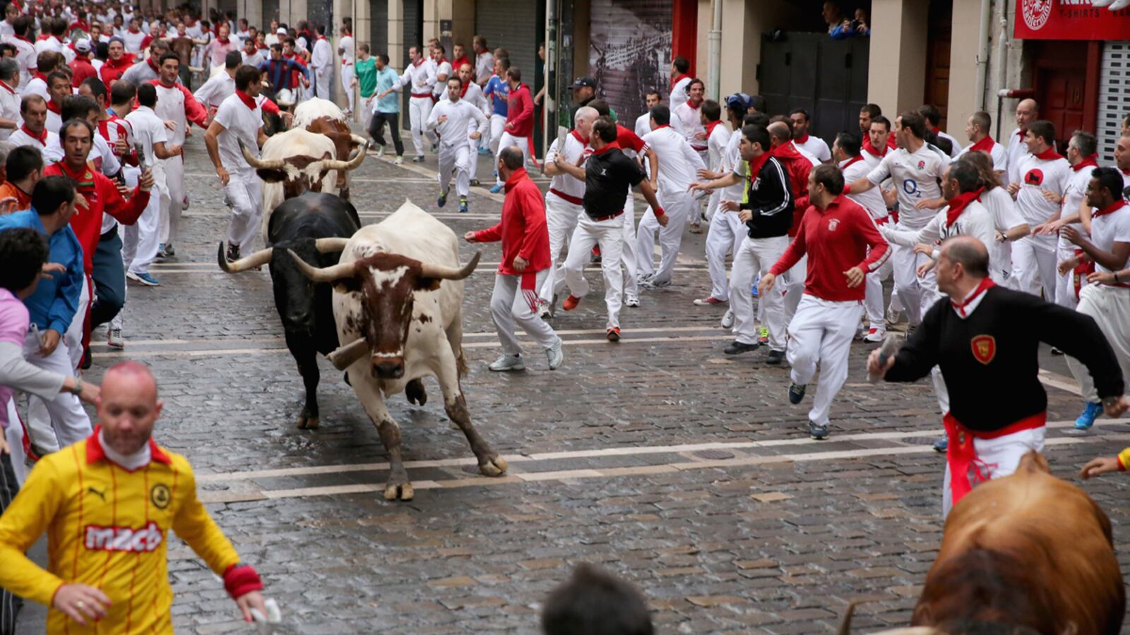 cheats/2014/07/09/two-men-gored-at-running-of-bulls/140709-cs-pamplona-bulls_vpvqxi
