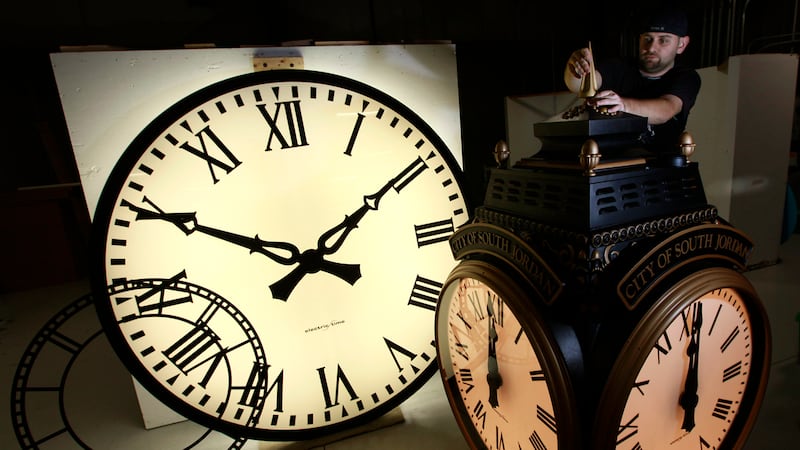 cheats/2012/07/01/internet-not-ready-for-leap-second/daylight-savings-cheat_tnuqnp