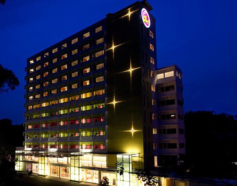 galleries/2013/06/23/six-hotels-in-unlikely-places-photos/130620-slide16-hotel-gallery_gvqu1p