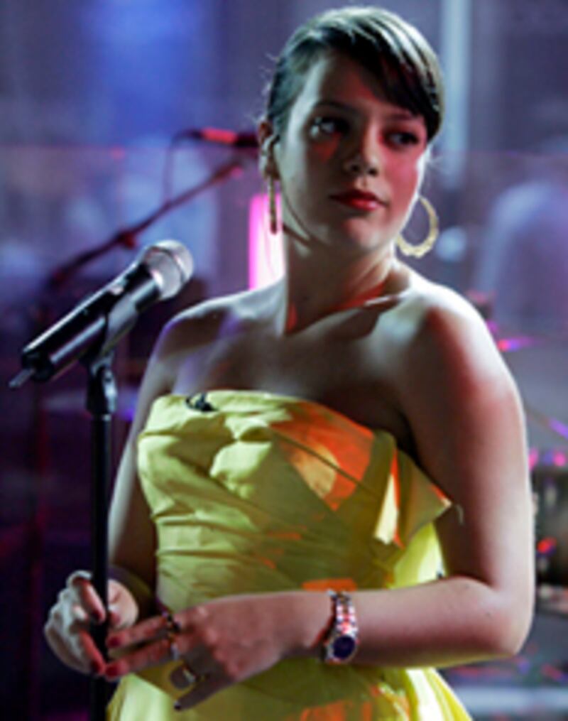 articles/2009/03/13/hot-and-heavy/schwartz---hot-and-heavy---lily-allen_khg0k3