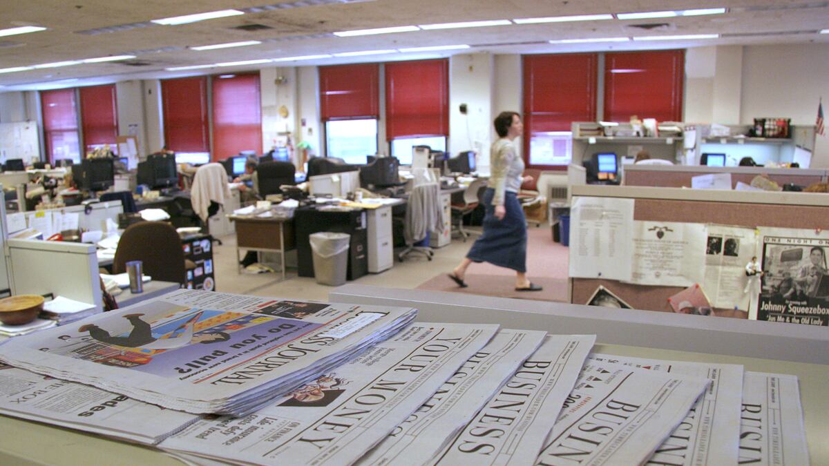 articles/2012/05/25/sweetheart-get-me-rewrite/useless-majors-journalism2_rlv3vz