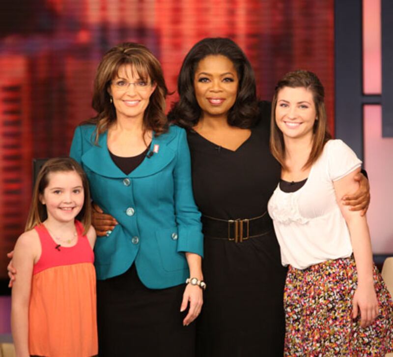 galleries/2009/11/13/a-brief-history-of-sarah-palin-s-style/palin-14_ahpnak