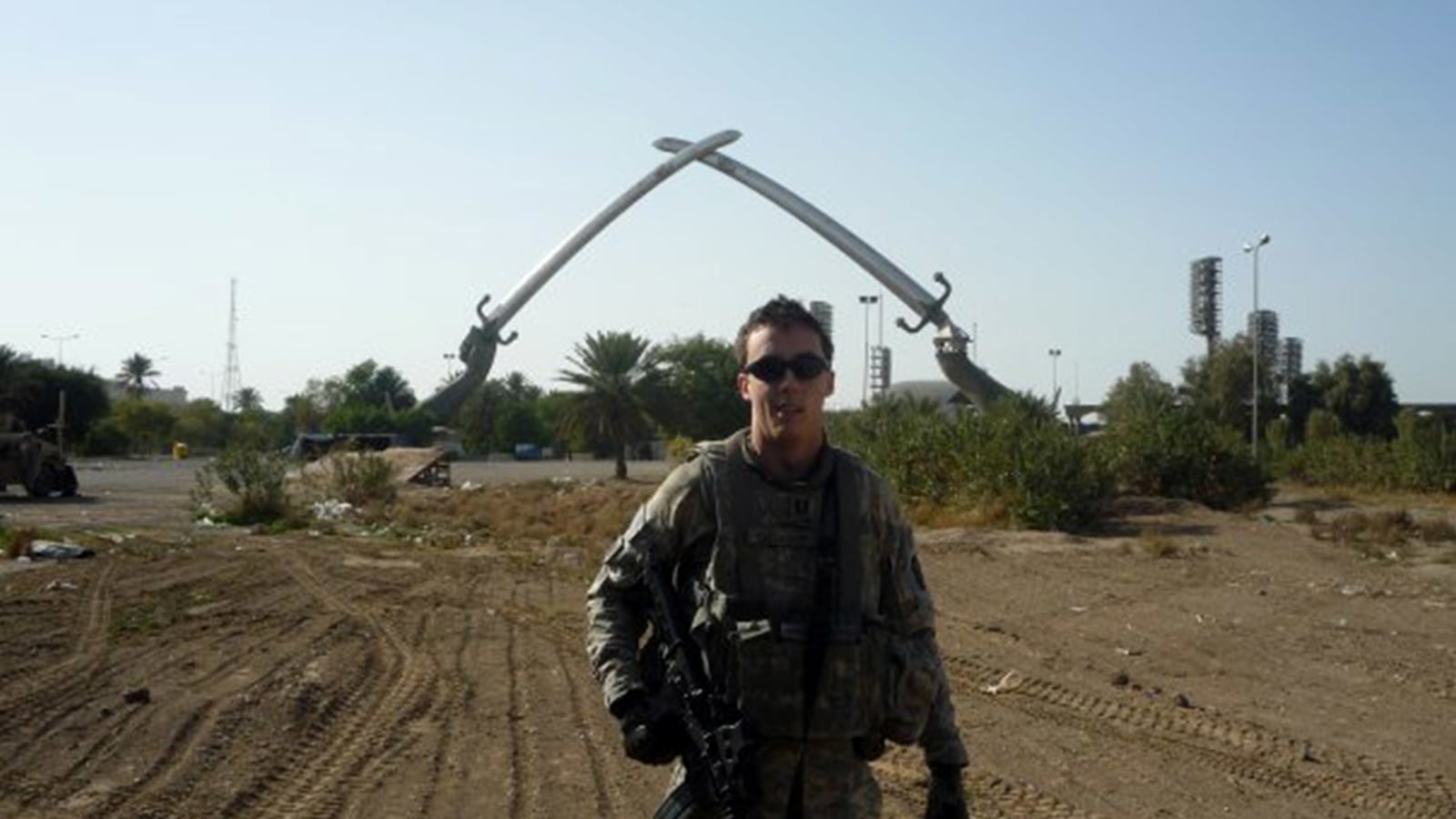 articles/2016/02/20/the-iraq-novel-we-ve-been-waiting-for/160219-black-gallagher-tease_yh2ned