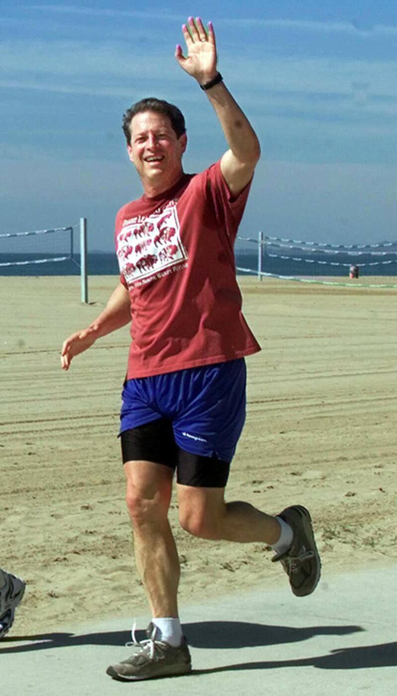 galleries/2010/11/04/15-celebrity-marathoners/celeb-marathoners---gore_ek8sbg