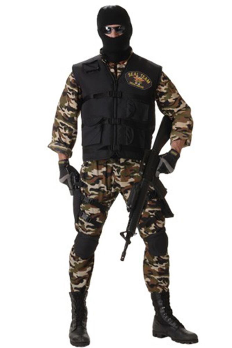 galleries/2011/10/17/most-popular-halloween-costumes-photos/halloween-costumes-seal_njlxou