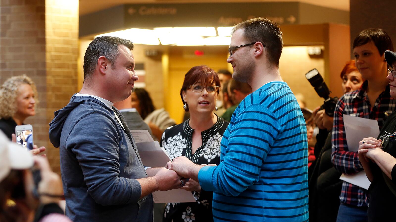 cheats/2014/01/08/utah-gov-gay-marriages-are-void/140108-utah-gay-marriage-cheat_re6arb