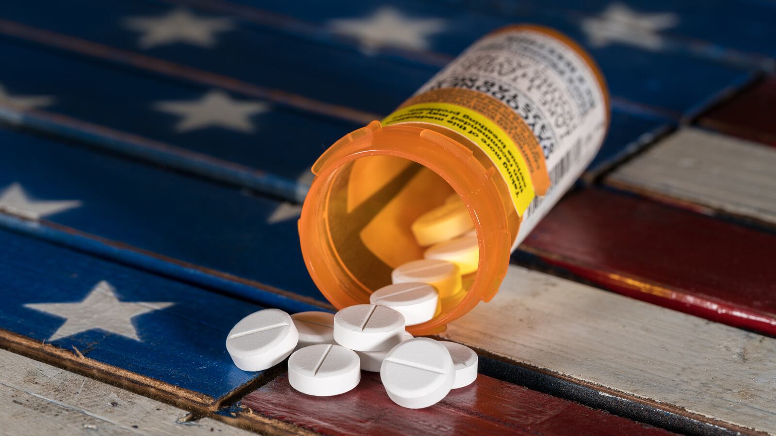 200410-opioid-crisis-tease_pfqc4k