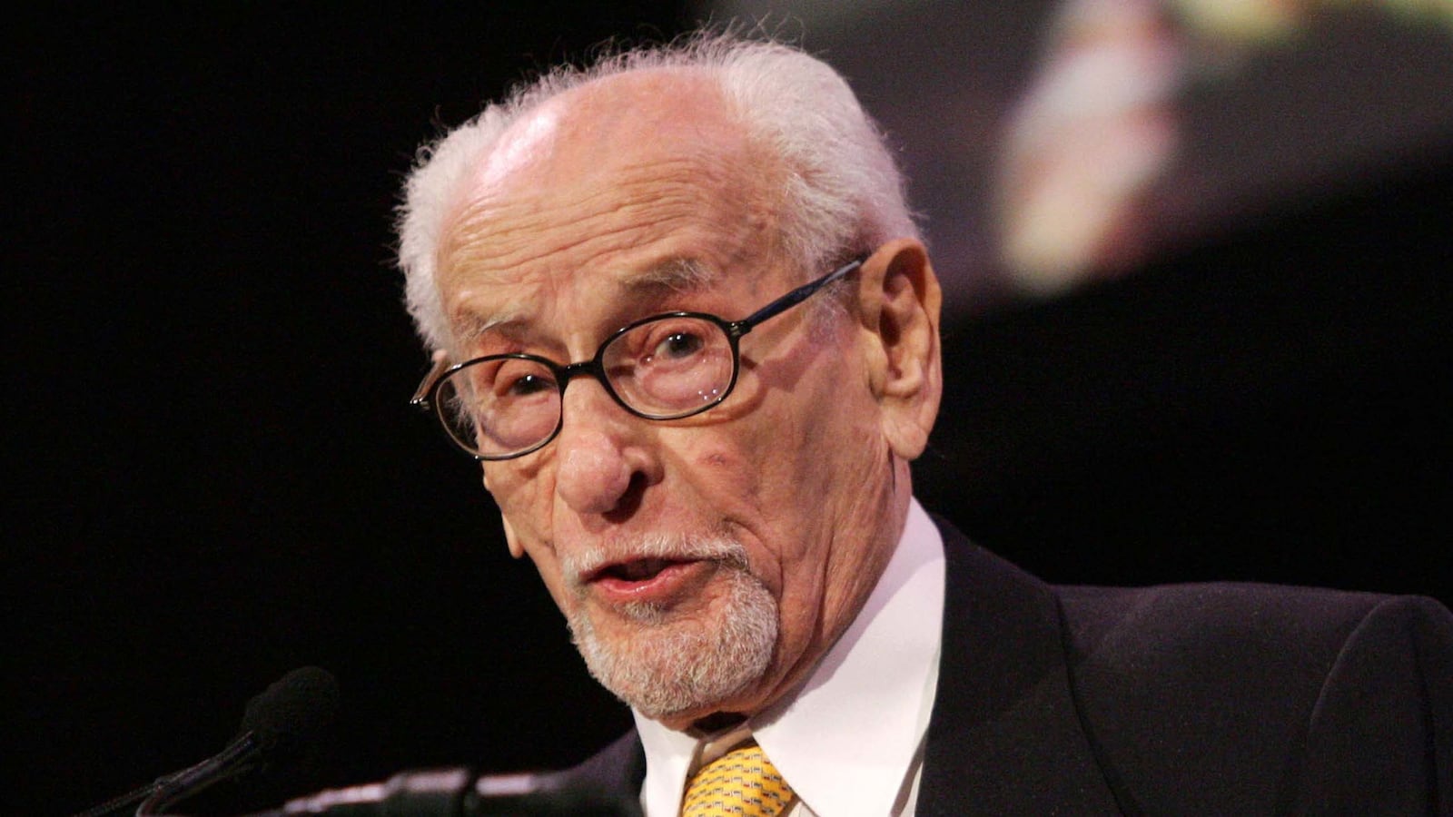 cheats/2014/06/25/actor-eli-wallach-passes-away/140625-eli-wallach-cheat_kao9ou