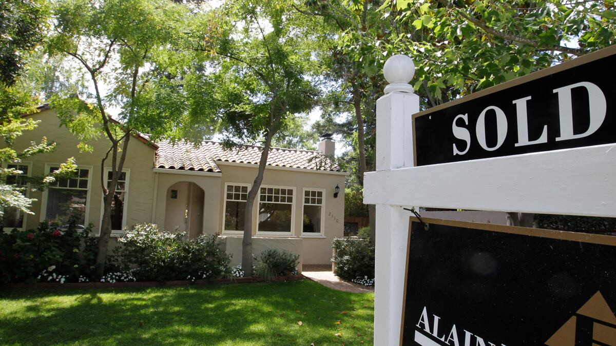 articles/2012/09/19/new-august-data-shows-housing-is-back/housing-is-back-zeitlin-tease_pgawke