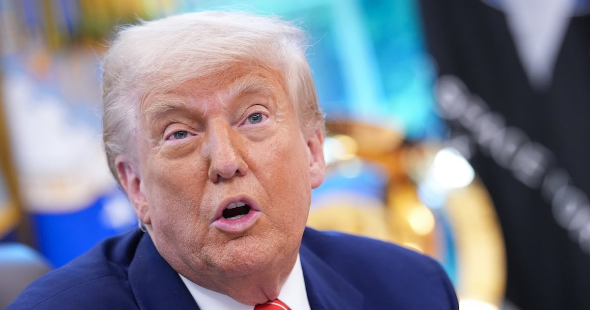 Smithsonian Director Quits After Trump Failed to Fire Her