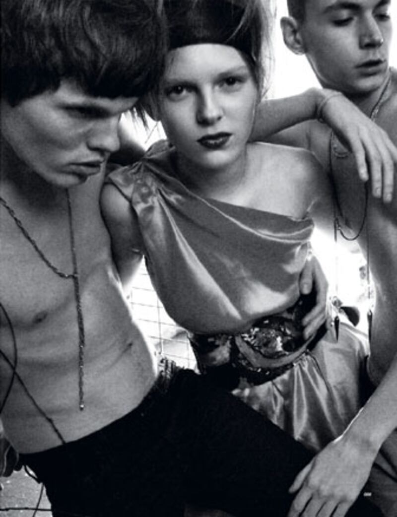 galleries/2010/03/10/craig-mcdean-teen-spirit/craig-mcdean-2---6_vuktlb