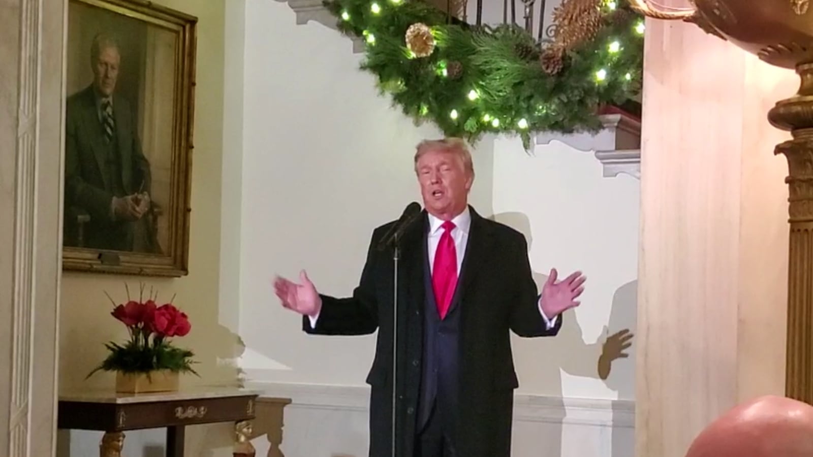 2020-12-10T090354Z_765379046_RC29KK9NVMH8_RTRMADP_3_USA-TRUMP_h8afzp