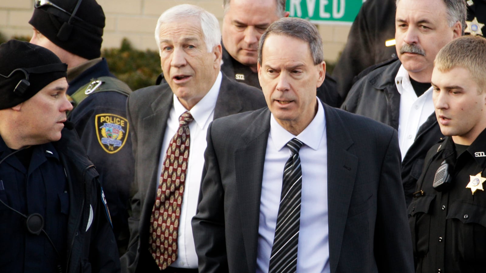 articles/2011/12/13/can-anybody-defend-jerry-sandusky/sandusky-penn-state-lawyer-bennett-bernstein_rzrwil