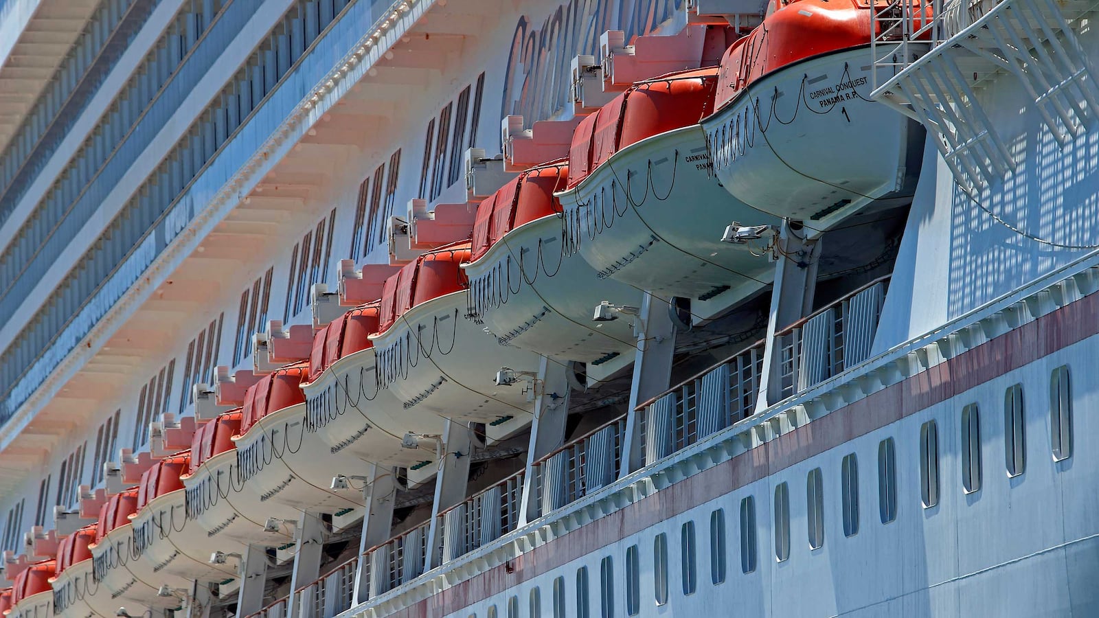 180906-melendez-carnival-cruise-hero_sbu87h