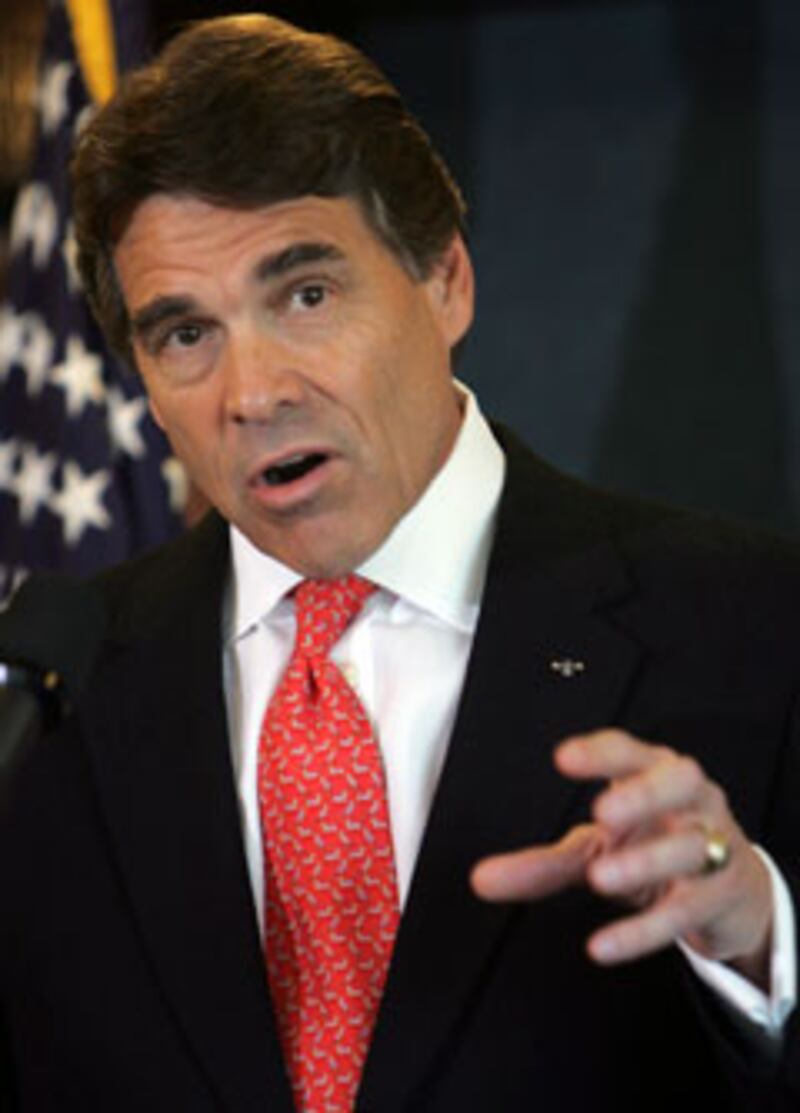 articles/2010/03/01/shoe-leather-heroes/shoe-leather-journalism---rick-perry_ixtoks