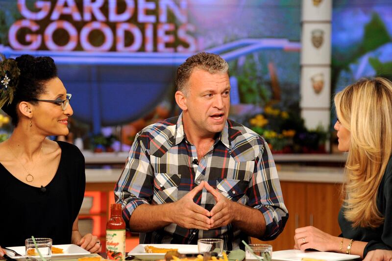 articles/2013/05/21/dylan-ratigan-s-veterans-job-corps-kicks-off-with-marine-power/130520-dylan-ratigan-reno-tease_k0fdxn